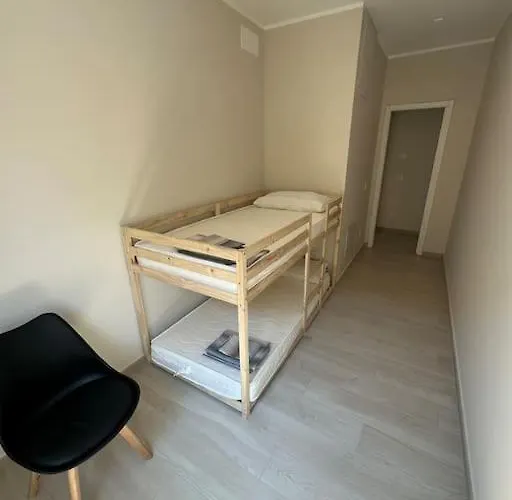 Casa Accogliente Con Terrazza Апартаменты *